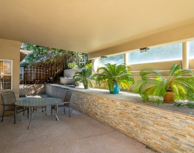 3946 Ventura Canyon Ave - Photo Thumbnail 46