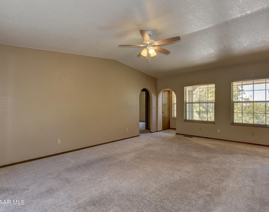 299 Brandon Circle - Photo Thumbnail 2