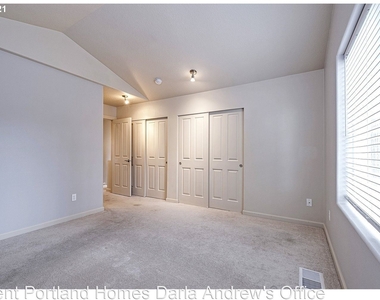 10546 Ne Gateway Street - Photo Thumbnail 14