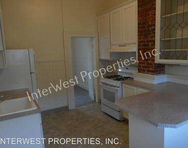 3335 S Corbett Avenue - Photo Thumbnail 11