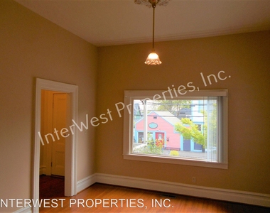 3335 S Corbett Avenue - Photo Thumbnail 7