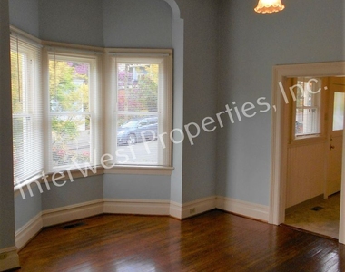 3335 S Corbett Avenue - Photo Thumbnail 4