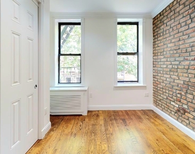 307 Mott Street - Photo Thumbnail 6