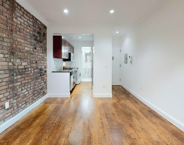 307 Mott Street - Photo Thumbnail 4