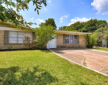 2900  Oakhaven Dr - Photo Thumbnail 29