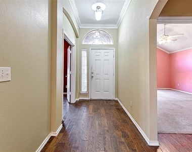 1702 Bur Oak Drive - Photo Thumbnail 3