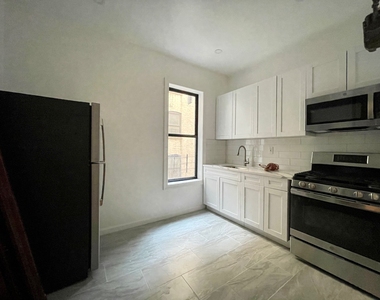 515 West 175th Street - Photo Thumbnail 9