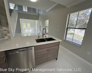 917 Waterside Ln, #203 - Photo Thumbnail 18