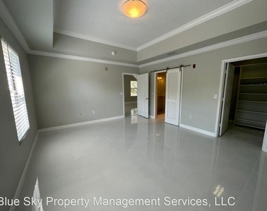 917 Waterside Ln, #203 - Photo Thumbnail 21