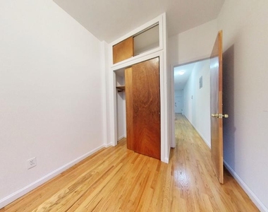 158 East 82 Street - Photo Thumbnail 4