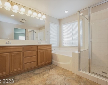 9237 Longhorn Falls Court - Photo Thumbnail 15