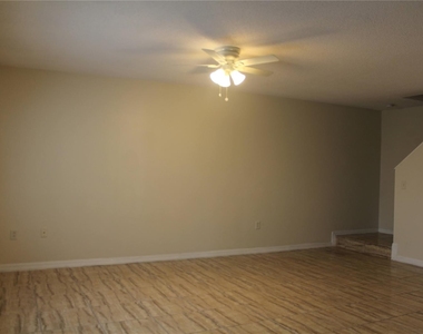 4071 Dolphin Drive - Photo Thumbnail 2