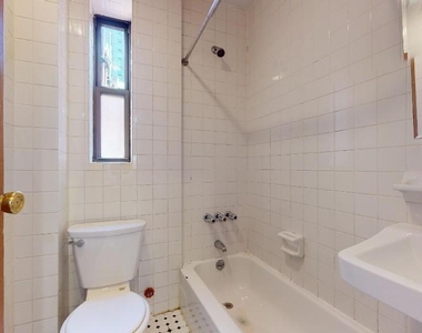 415 East 73rd Street - Photo Thumbnail 2