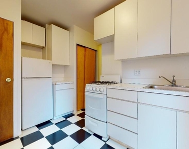 415 East 73rd Street - Photo Thumbnail 1
