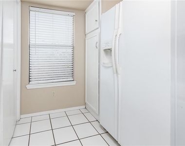 10304 Southridge Terrace - Photo Thumbnail 21