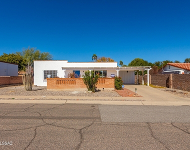 434 S Vista Del Rio - Photo Thumbnail 0