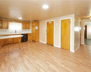 121 Woodell   Lower - Photo Thumbnail 15