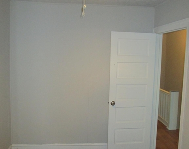 476 Robbins Street - Photo Thumbnail 16