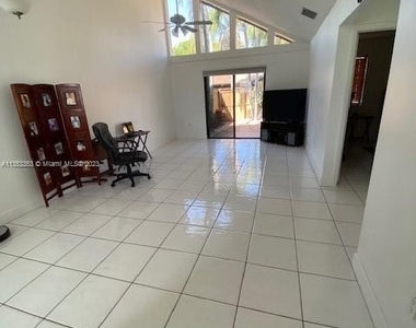 9305 Sw 130 St - Photo Thumbnail 2