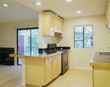 32221 N Alipaz Street - Photo Thumbnail 2