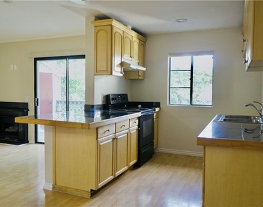 32221 N Alipaz Street - Photo Thumbnail 11