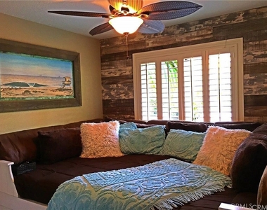 9442 Tiki Circle - Photo Thumbnail 10