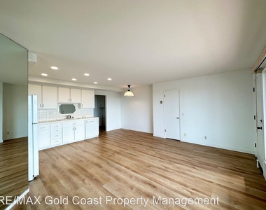 699 Ocean View Dr. - Photo Thumbnail 2