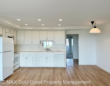 699 Ocean View Dr. - Photo Thumbnail 3