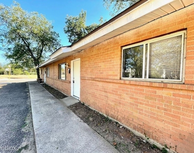 1120b Elm Ave - Photo Thumbnail 1