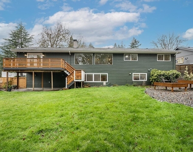 450 Sw Frenwood Way - Photo Thumbnail 33