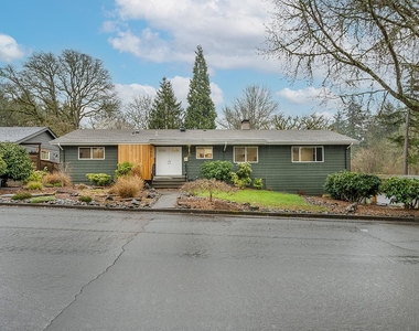 450 Sw Frenwood Way - Photo Thumbnail 35