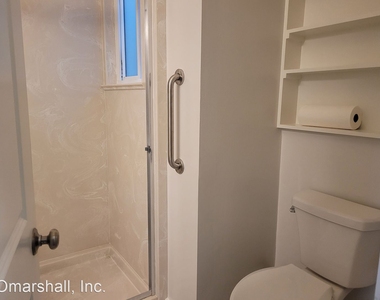 1047 York St - 1047 - Photo Thumbnail 10