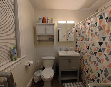 447 Park Dr Apt 1e - Photo Thumbnail 4