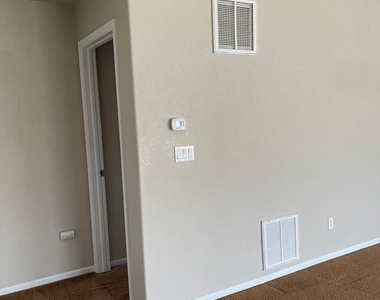 820 Teton Pl - Photo Thumbnail 13