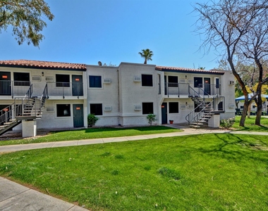 868 S Arizona Ave - Photo Thumbnail 12