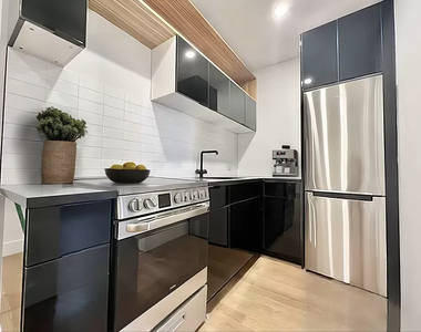 631 East 6th Street - Photo Thumbnail 0