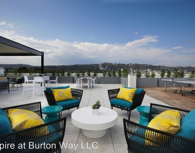 9265 Burton Way - Photo Thumbnail 15