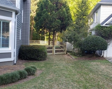 10635 Cauley Creek Drive - Photo Thumbnail 17