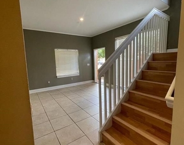 2152 Anchor Ct - Photo Thumbnail 19