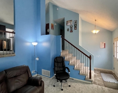 5931 S 187 Avenue Circle - Photo Thumbnail 4