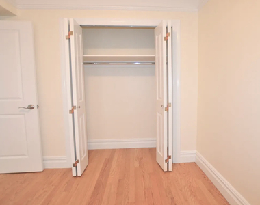 95 Christopher Street - Photo Thumbnail 4