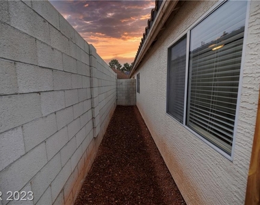 2123 Sunset Vista Avenue - Photo Thumbnail 27