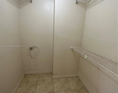 1200 Ne Miami Gardens Dr - Photo Thumbnail 18