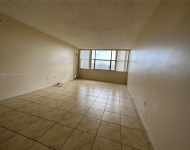 1200 Ne Miami Gardens Dr - Photo Thumbnail 11