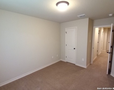 6522 Marcel Way - Photo Thumbnail 29