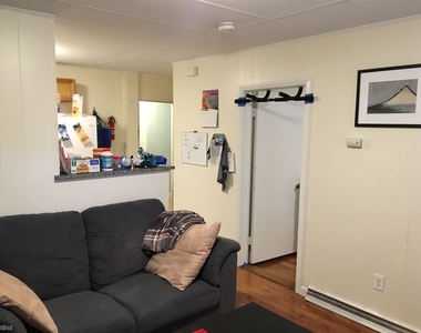 57 Cedar St Apt 1a - Photo Thumbnail 3