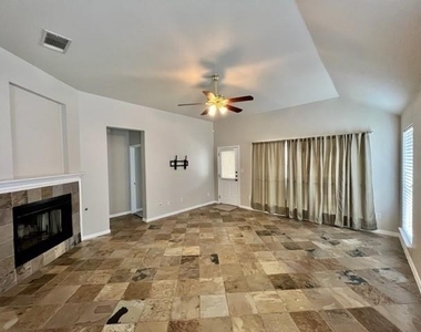 1003  Mesquite Hollow Pl - Photo Thumbnail 8