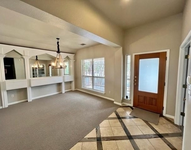 1003  Mesquite Hollow Pl - Photo Thumbnail 3