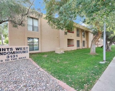 3131 W Cochise Drive - Photo Thumbnail 5