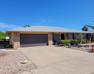 9702 W Campana Drive - Photo Thumbnail 17